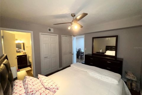 Condominio en venta en Gainesville, Florida, 2 dormitorios, 81.2 m2 № 1659269 - foto 15