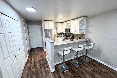 Condominio en venta en Gainesville, Florida, 2 dormitorios, 81.2 m2 № 1659269 - foto 6