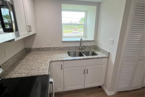 Condominio en alquiler en Port Charlotte, Florida, 2 dormitorios, 108.51 m2 № 1826990 - foto 15