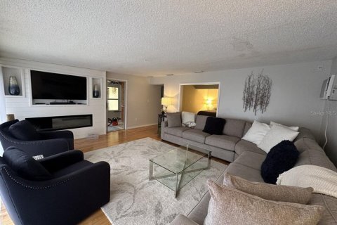 Condominio en venta en Sarasota, Florida, 2 dormitorios, 183.95 m2 № 2295140 - foto 8