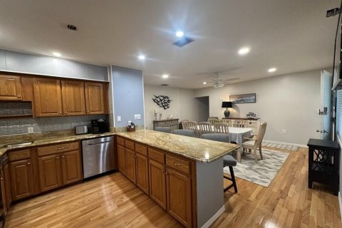 Condominio en venta en Sarasota, Florida, 2 dormitorios, 183.95 m2 № 2295140 - foto 11