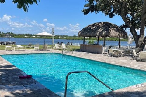 Condominio en venta en Sarasota, Florida, 2 dormitorios, 183.95 m2 № 2295140 - foto 3