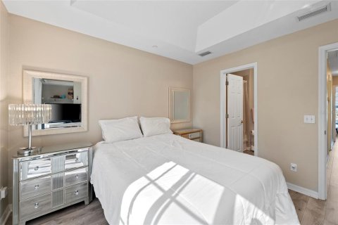 Townhouse in Lakewood Ranch, Florida 2 bedrooms, 98.85 sq.m. № 2234207 - photo 20