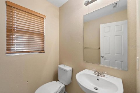Townhouse in Lakewood Ranch, Florida 2 bedrooms, 98.85 sq.m. № 2234207 - photo 13