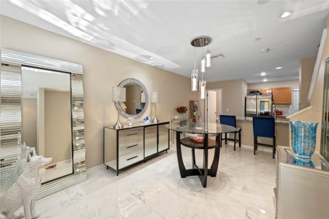 Townhouse in Lakewood Ranch, Florida 2 bedrooms, 98.85 sq.m. № 2234207 - photo 6
