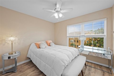 Townhouse in Lakewood Ranch, Florida 2 bedrooms, 98.85 sq.m. № 2234207 - photo 26