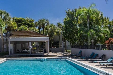 Снять в аренду кондоминиум в Майами, Флорида 2 спальни, 87.24м2, № 1968569 - фото 21