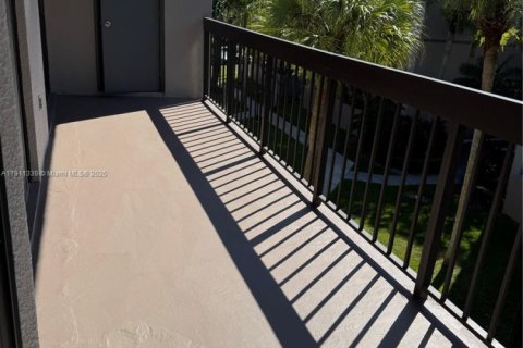 Снять в аренду кондоминиум в Майами, Флорида 2 спальни, 87.24м2, № 1968569 - фото 20