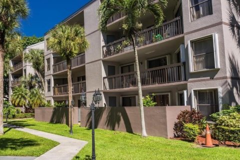 Снять в аренду кондоминиум в Майами, Флорида 2 спальни, 87.24м2, № 1968569 - фото 3