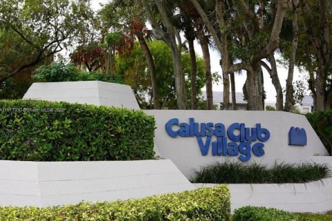 Кондоминиум с 2 спальнями в Майами, Флорида № 1968569