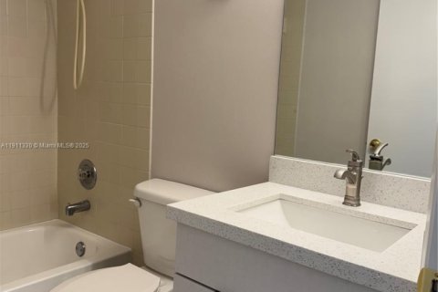 Снять в аренду кондоминиум в Майами, Флорида 2 спальни, 87.24м2, № 1968569 - фото 12