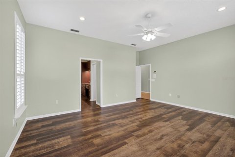 Casa en venta en Lakeland, Florida, 4 dormitorios, 305.28 m2 № 1899517 - foto 27