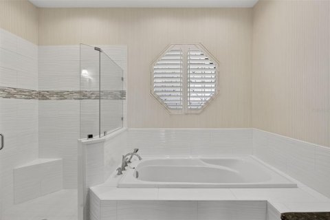Casa en venta en Lakeland, Florida, 4 dormitorios, 305.28 m2 № 1899517 - foto 29