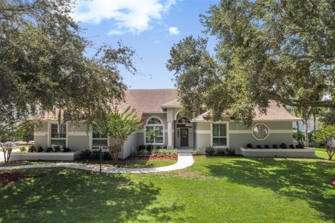 Casa en venta en Lakeland, Florida, 4 dormitorios, 305.28 m2 № 1899517 - foto 1