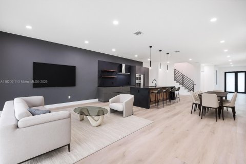 Купить виллу или дом в Майами, Флорида 4 спальни, № 1958173 - фото 18