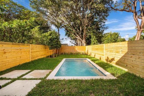 Купить виллу или дом в Майами, Флорида 4 спальни, № 1958173 - фото 14