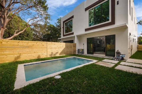 Купить виллу или дом в Майами, Флорида 4 спальни, № 1958173 - фото 13
