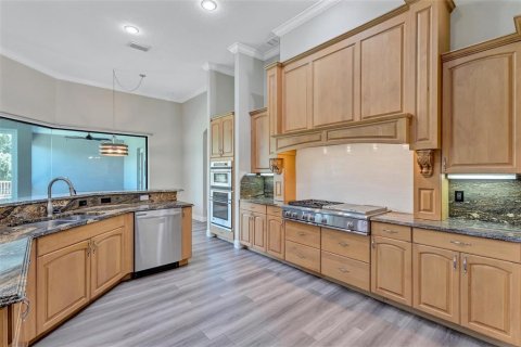 House in Bradenton, Florida 4 bedrooms, 499.81 sq.m. № 2225514 - photo 16