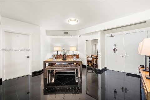 Condominio en venta en Miami Beach, Florida, 2 dormitorios, 142.14 m2 № 1936911 - foto 6