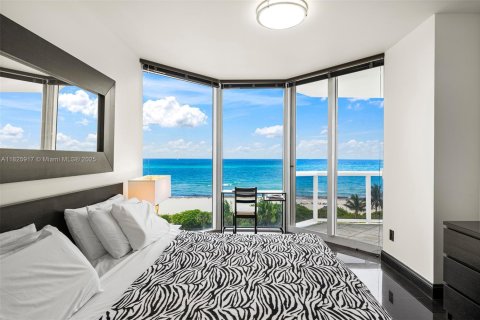 Condominio en venta en Miami Beach, Florida, 2 dormitorios, 142.14 m2 № 1936911 - foto 9
