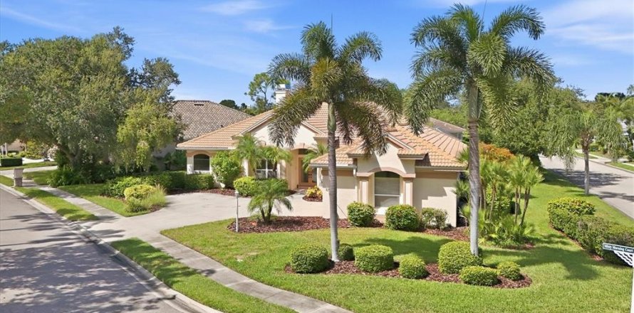 Casa en Lakewood Ranch, Florida 3 dormitorios, 227.98 m2 № 2383347