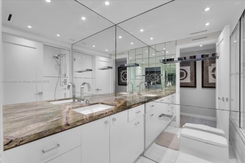 Condo in Key Biscayne, Florida, 3 bedrooms  № 1888854 - photo 29