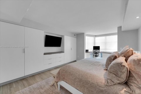 Condo in Key Biscayne, Florida, 3 bedrooms  № 1888854 - photo 28