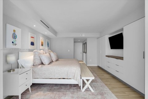 Condo in Key Biscayne, Florida, 3 bedrooms  № 1888854 - photo 27