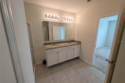 House in Kissimmee, Florida 4 bedrooms, 170.01 sq.m. № 1769312 - photo 14