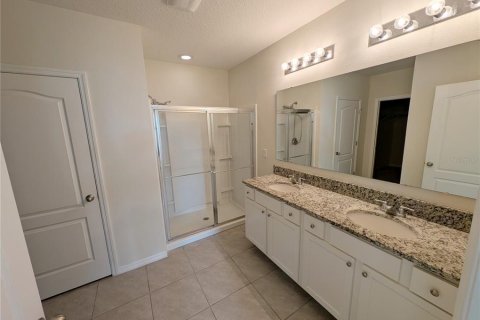 House in Kissimmee, Florida 4 bedrooms, 170.01 sq.m. № 1769312 - photo 12