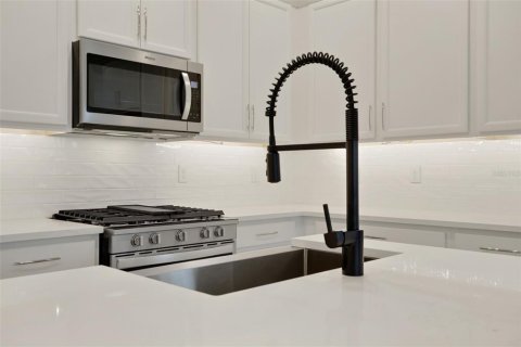 Casa en venta en Lakewood Ranch, Florida, 4 dormitorios, 175.68 m2 № 1805240 - foto 25
