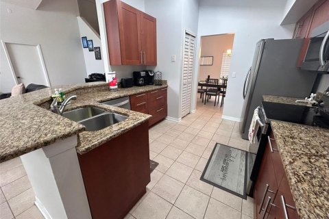 Casa en alquiler en Kissimmee, Florida, 4 dormitorios, 177.44 m2 № 1421060 - foto 16