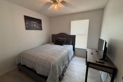 Casa en alquiler en Kissimmee, Florida, 4 dormitorios, 177.44 m2 № 1421060 - foto 8