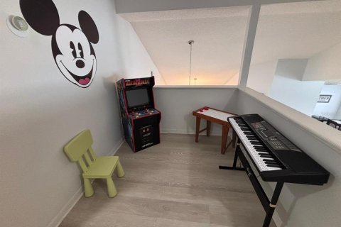 Casa en alquiler en Kissimmee, Florida, 4 dormitorios, 177.44 m2 № 1421060 - foto 7