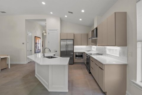 Villa ou maison à vendre à Lakeland, Floride: 2 chambres, 166.11 m2 № 2106256 - photo 9