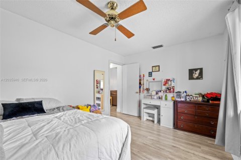 Copropriété à vendre à Greenacres, Floride: 2 chambres, 85.28 m2 № 2084234 - photo 17