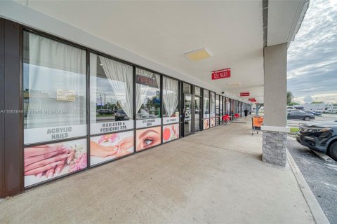 Commercial property in Miami, Florida № 1874936 - photo 21