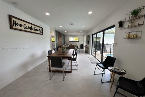 Villa ou maison à louer à Cutler Bay, Floride: 5 chambres, 192.21 m2 № 1977453 - photo 13