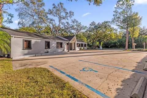 Propiedad comercial en alquiler en Sanford, Florida, 189.24 m2 № 1559274 - foto 2