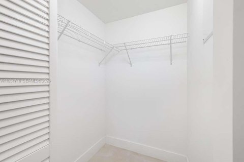 Appartement à louer à Miami, Floride: 2 chambres № 1993303 - photo 16