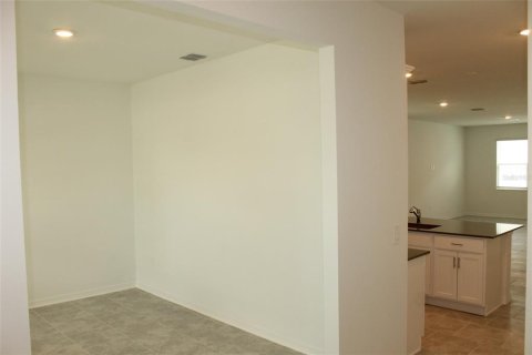 House in Apopka, Florida 3 bedrooms, 198.07 sq.m. № 2207009 - photo 3