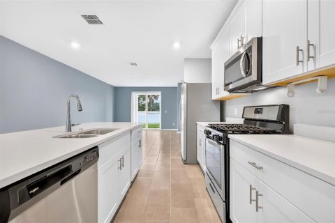 Casa en venta en Leesburg, Florida, 3 dormitorios, 137.87 m2 № 2381265 - foto 19