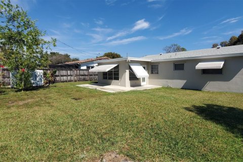 Villa ou maison à louer à Hollywood, Floride: 3 chambres, 128.76 m2 № 2031214 - photo 9