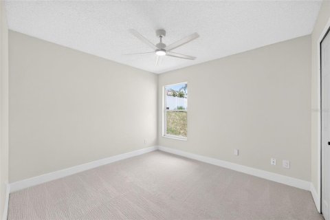 Casa en venta en Apopka, Florida, 3 dormitorios, 156.73 m2 № 2236030 - foto 16