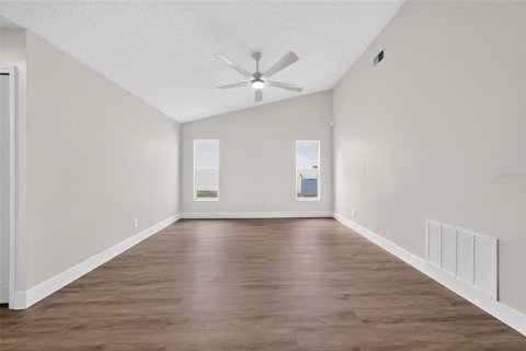Casa en venta en Apopka, Florida, 3 dormitorios, 156.73 m2 № 2236030 - foto 10
