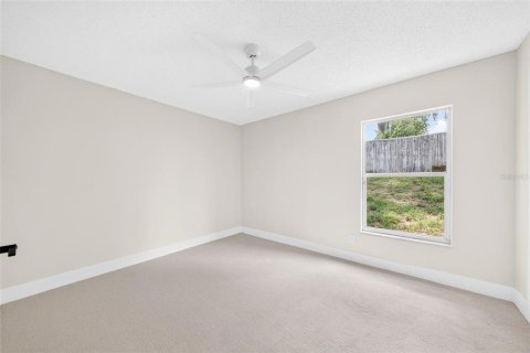 Casa en venta en Apopka, Florida, 3 dormitorios, 156.73 m2 № 2236030 - foto 17