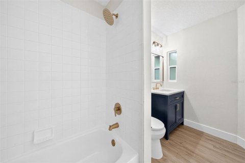 Casa en venta en Apopka, Florida, 3 dormitorios, 156.73 m2 № 2236030 - foto 18
