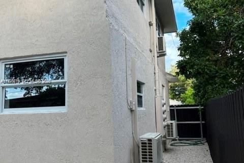 Casa en alquiler en Miami, Florida, 1 dormitorio, 46.45 m2 № 1982158 - foto 5