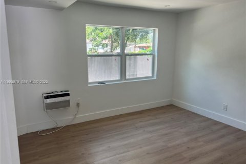 Casa en alquiler en Miami, Florida, 1 dormitorio, 46.45 m2 № 1982158 - foto 11