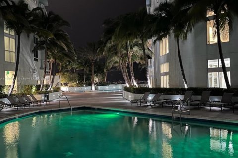 Condominio en venta en Miami, Florida, 2 dormitorios, 115.11 m2 № 1932280 - foto 27